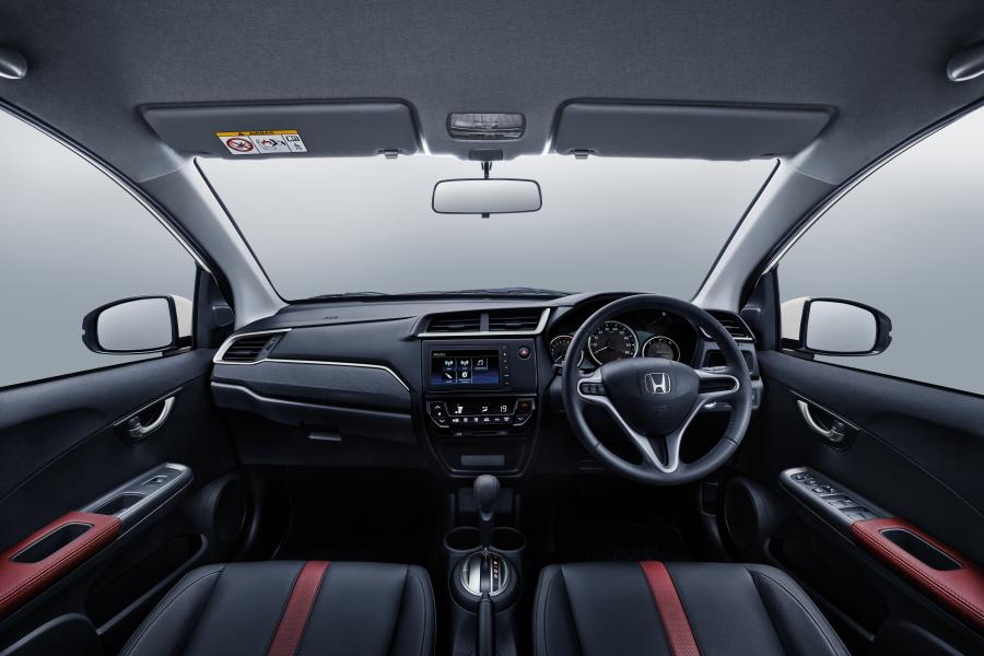 Торпедо Honda BR-V 2020 года  (MY) (фото 6 из 9)